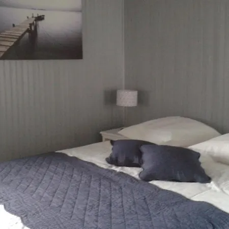 D'hotes Entre Deux Rives 4* Онфлер