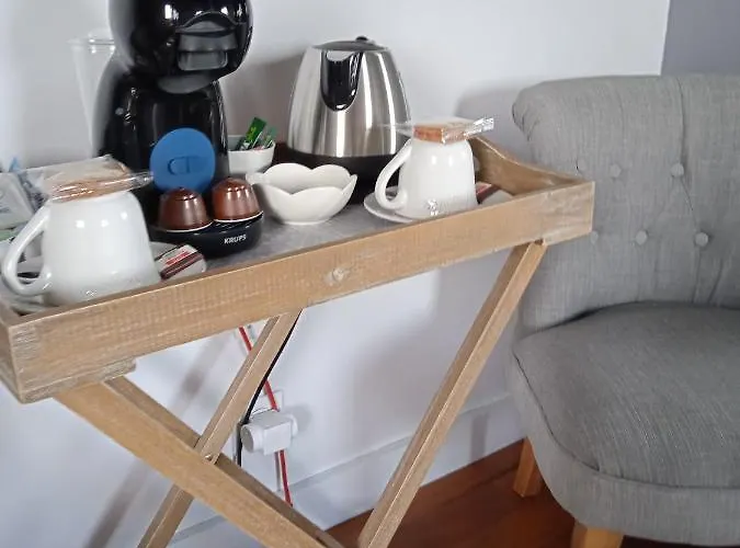 D'hotes Entre Deux Rives Bed & Breakfast 4*